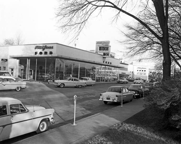 Courtesy of the Beryl Ford Collection/Rotary Club of Tulsa