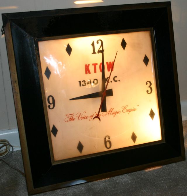 KTOW clock