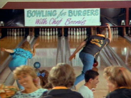 'Bowling for Burgers' at the Rose Bowl
